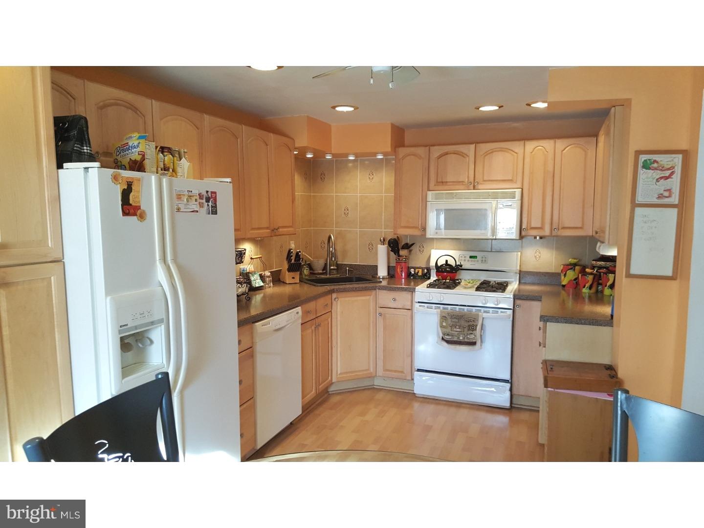 218 Allison Road Oreland, PA 19075 - Photo 3 of 10 Kitchen