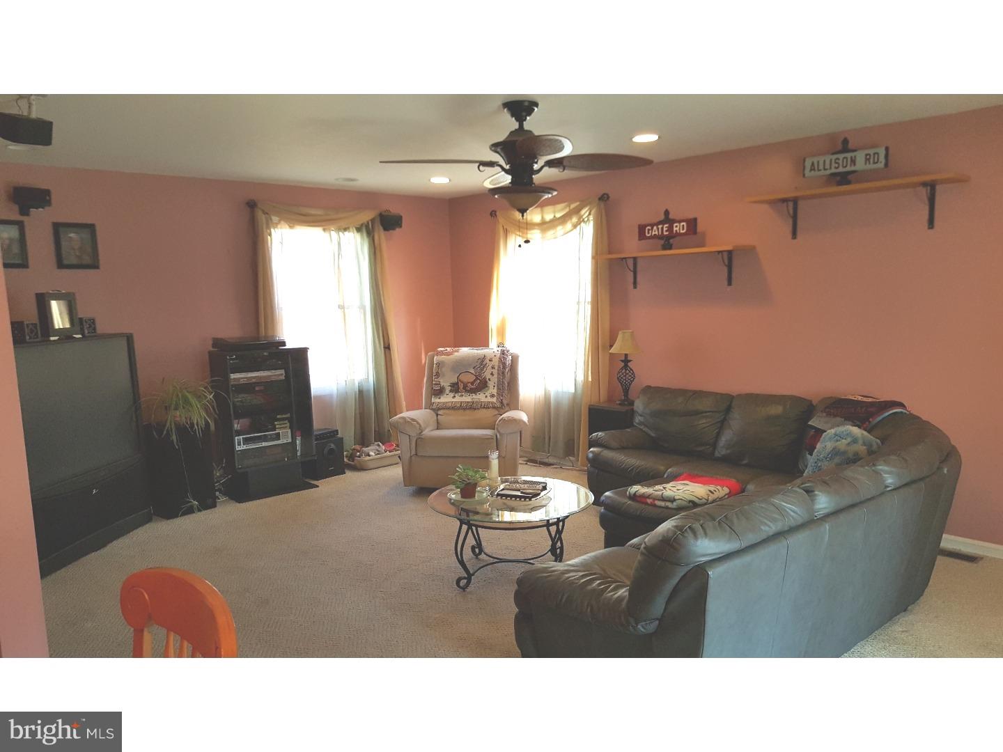 218 Allison Road Oreland, PA 19075 - Photo 5 of 10 Family Room