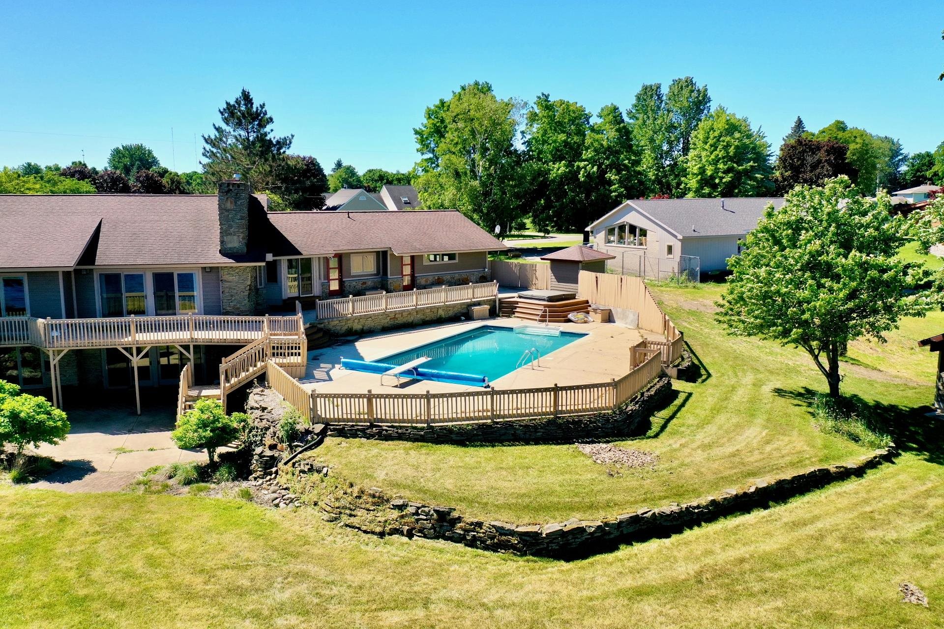 325 Petrie Road Cadillac, MI 49601 - Photo 70 of 79 1901348-70.JPG