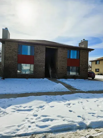 $1,900 | 1005 Manchester Court, Unit 1005, South Elgin, IL 60177