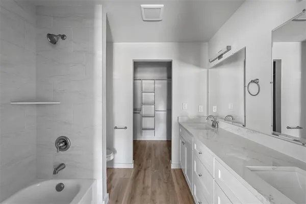 $1,525 | 413 South Willow Street, Sherman, TX 75090