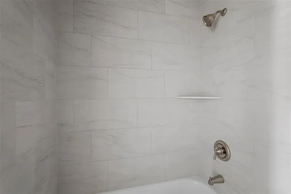 $1,525 | 413 South Willow Street, Sherman, TX 75090