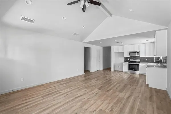 $1,525 | 413 South Willow Street, Sherman, TX 75090