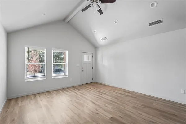 $1,525 | 413 South Willow Street, Sherman, TX 75090