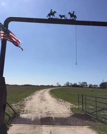 $2,400 | 44 Lake Falls Lane, Huntsville, TX 77320