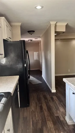 $2,400 | 44 Lake Falls Lane, Huntsville, TX 77320