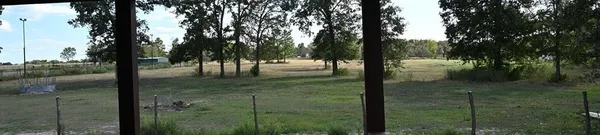 $2,400 | 44 Lake Falls Lane, Huntsville, TX 77320