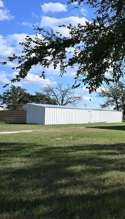 $2,400 | 44 Lake Falls Lane, Huntsville, TX 77320