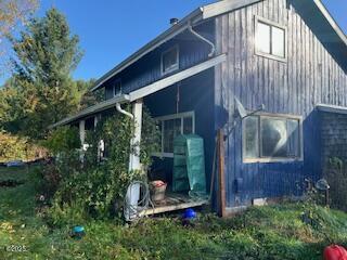 90 Gibson Lane Logsden, OR 97357 - Photo 3 of 21 Side of home
