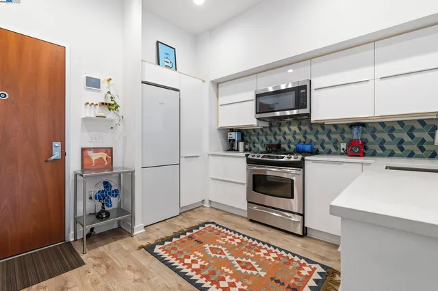 $429,000 | 630 Thomas L Berkley Way, Unit 403, Oakland, CA 94612