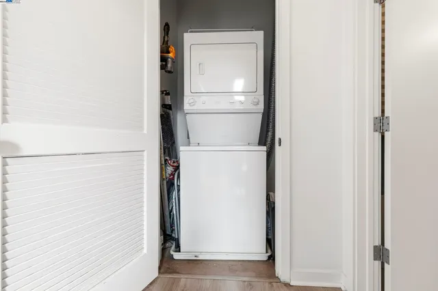 $429,000 | 630 Thomas L Berkley Way, Unit 403, Oakland, CA 94612