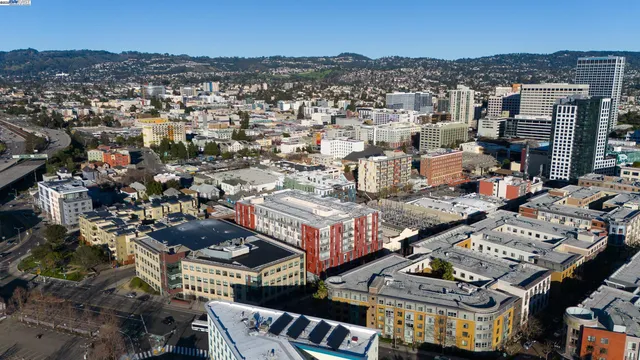 $429,000 | 630 Thomas L Berkley Way, Unit 403, Oakland, CA 94612