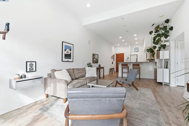 $429,000 | 630 Thomas L Berkley Way, Unit 403, Oakland, CA 94612