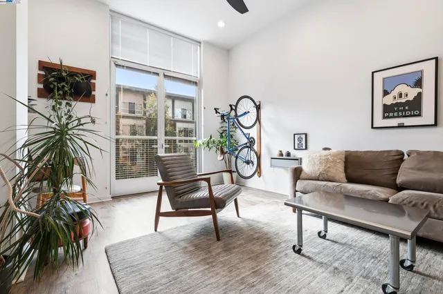 $429,000 | 630 Thomas L Berkley Way, Unit 403, Oakland, CA 94612