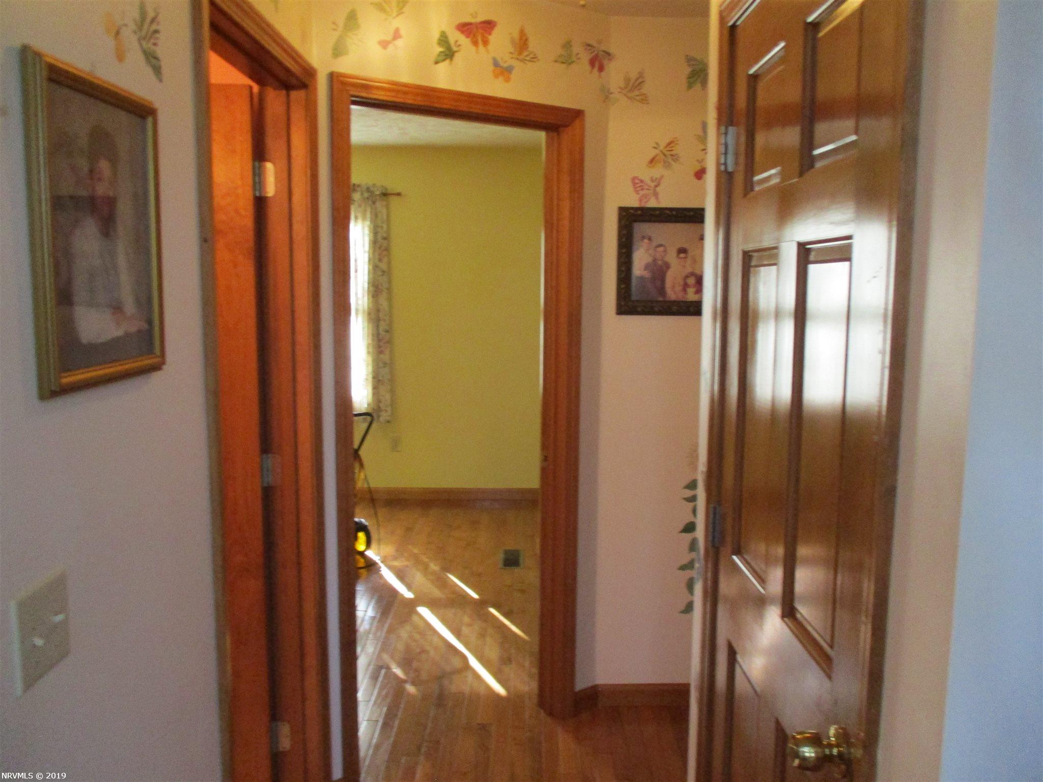 6511 Hazel Hollow Road Dublin, VA 24084 - Photo 12 of 20 Gallery Image 12