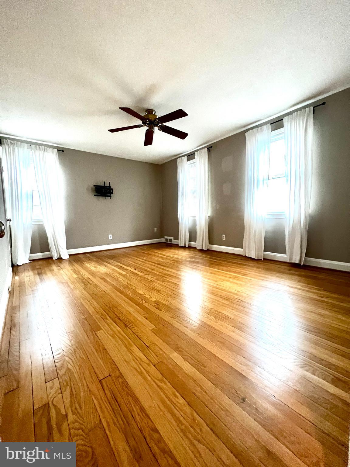 8134 Glen Gary Road Towson, MD 21286 - Photo 9 of 26 Bedroom #1