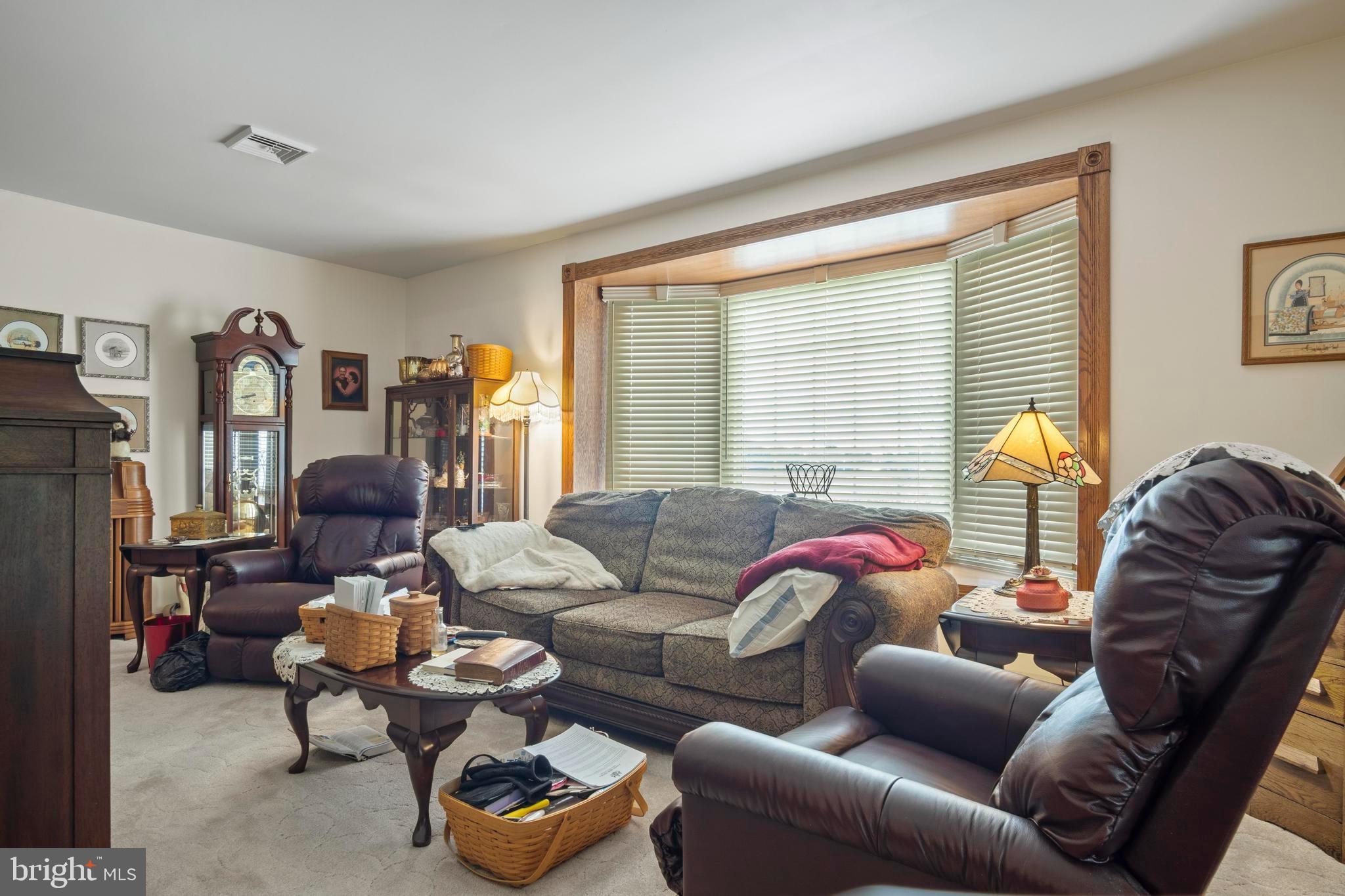 255 South Middlesex Road Carlisle, PA 17015 - Photo 9 of 58 Gallery Image 9