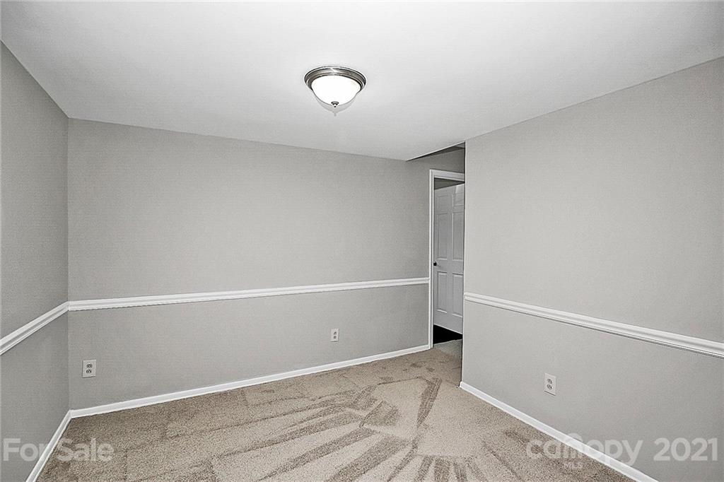 8342 Knights Bridge Road Charlotte, NC 28210 - Photo 13 of 32 Gallery Image 13