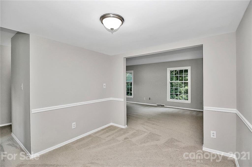 8342 Knights Bridge Road Charlotte, NC 28210 - Photo 14 of 32 Gallery Image 14