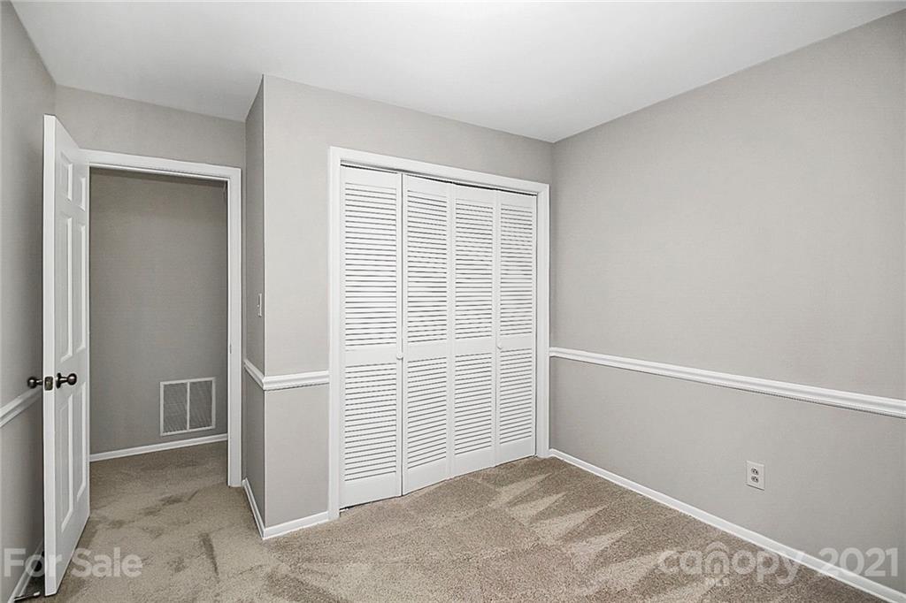 8342 Knights Bridge Road Charlotte, NC 28210 - Photo 18 of 32 Gallery Image 18