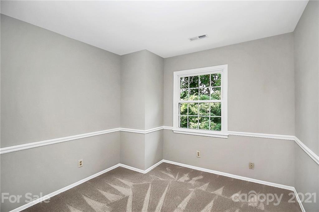 8342 Knights Bridge Road Charlotte, NC 28210 - Photo 19 of 32 Gallery Image 19