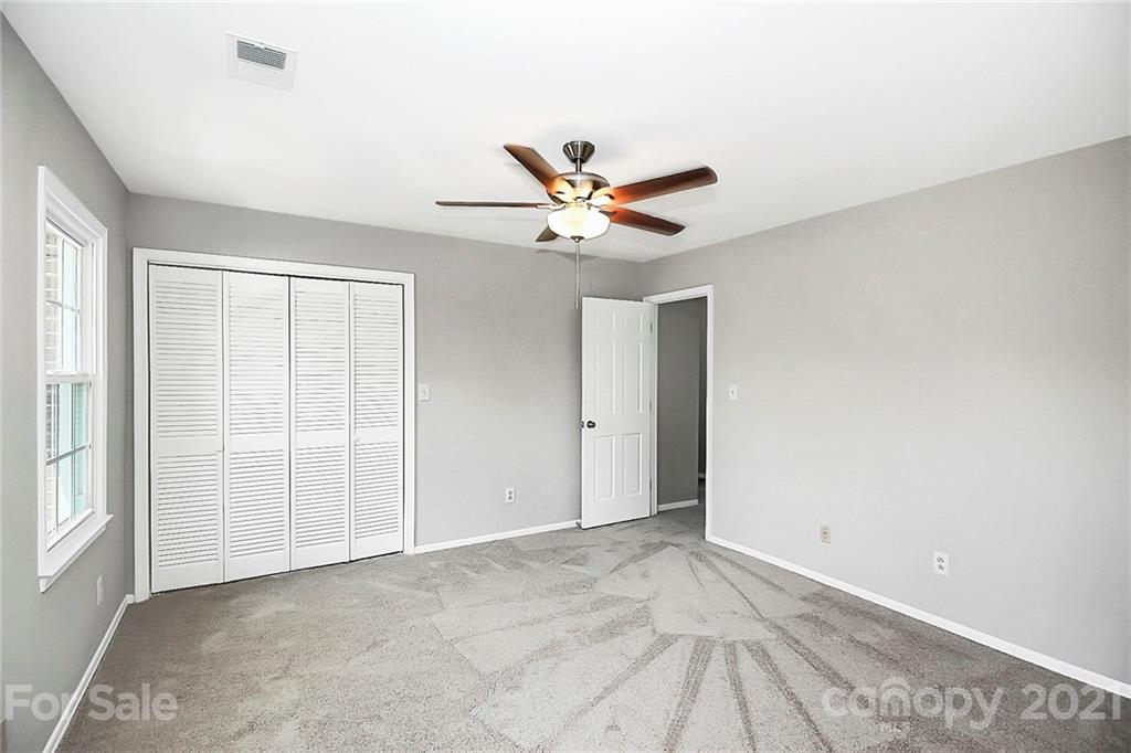 8342 Knights Bridge Road Charlotte, NC 28210 - Photo 22 of 32 Gallery Image 22