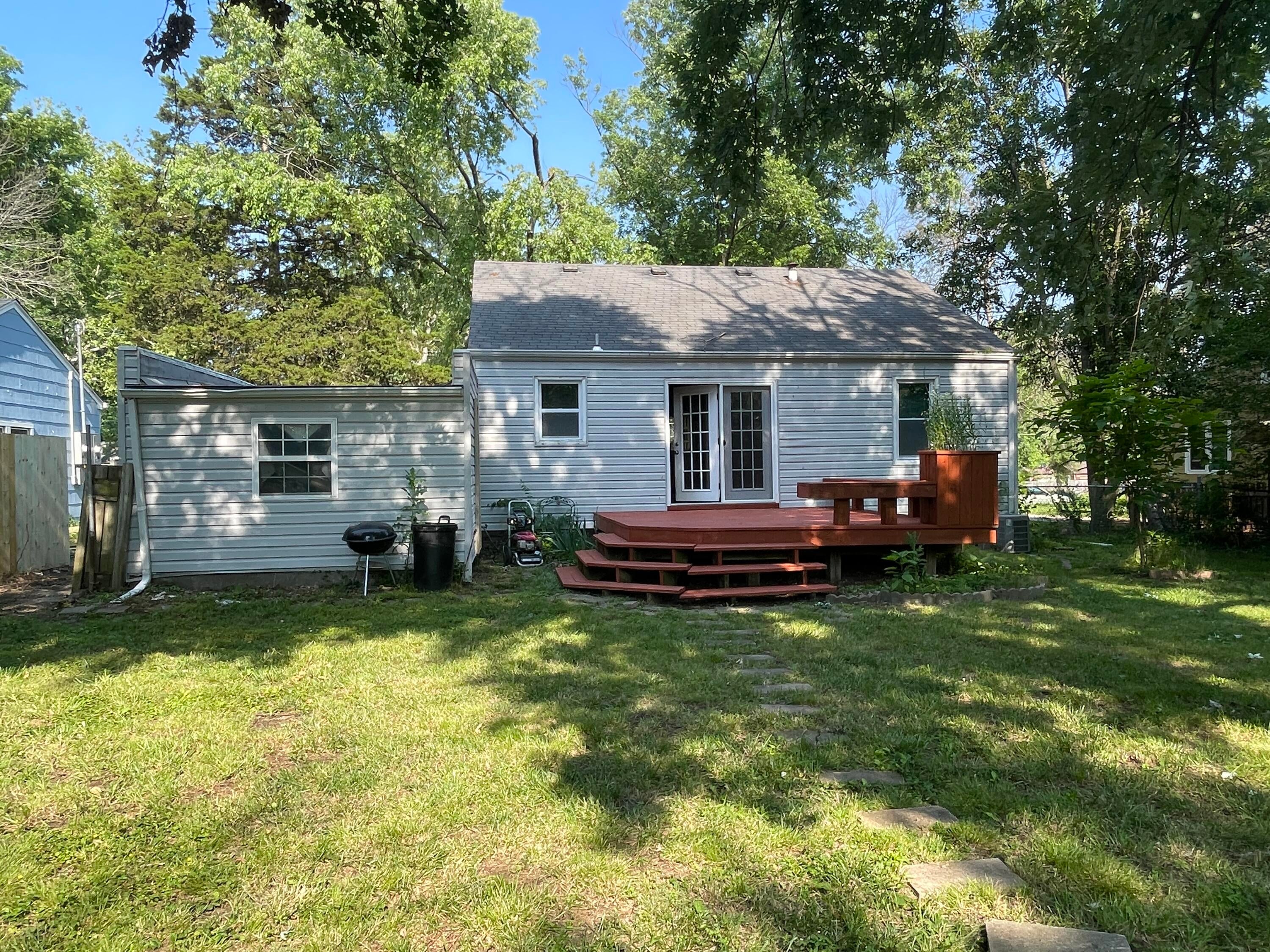 707 Independence Street Columbia, MO 65203 - Photo 14 of 18 Back 9of house