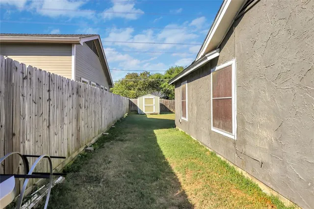 $240,000 | 5400 Creek Valley Drive, Arlington, TX 76018