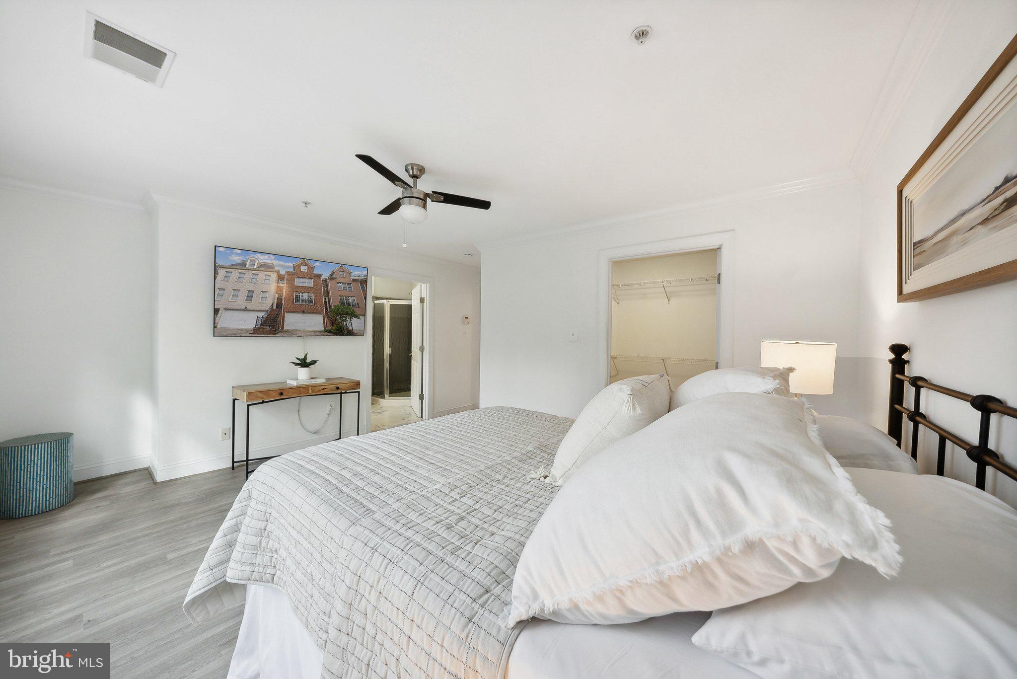 12007 Montrose Park Place Rockville, MD 20852 - Photo 16 of 31