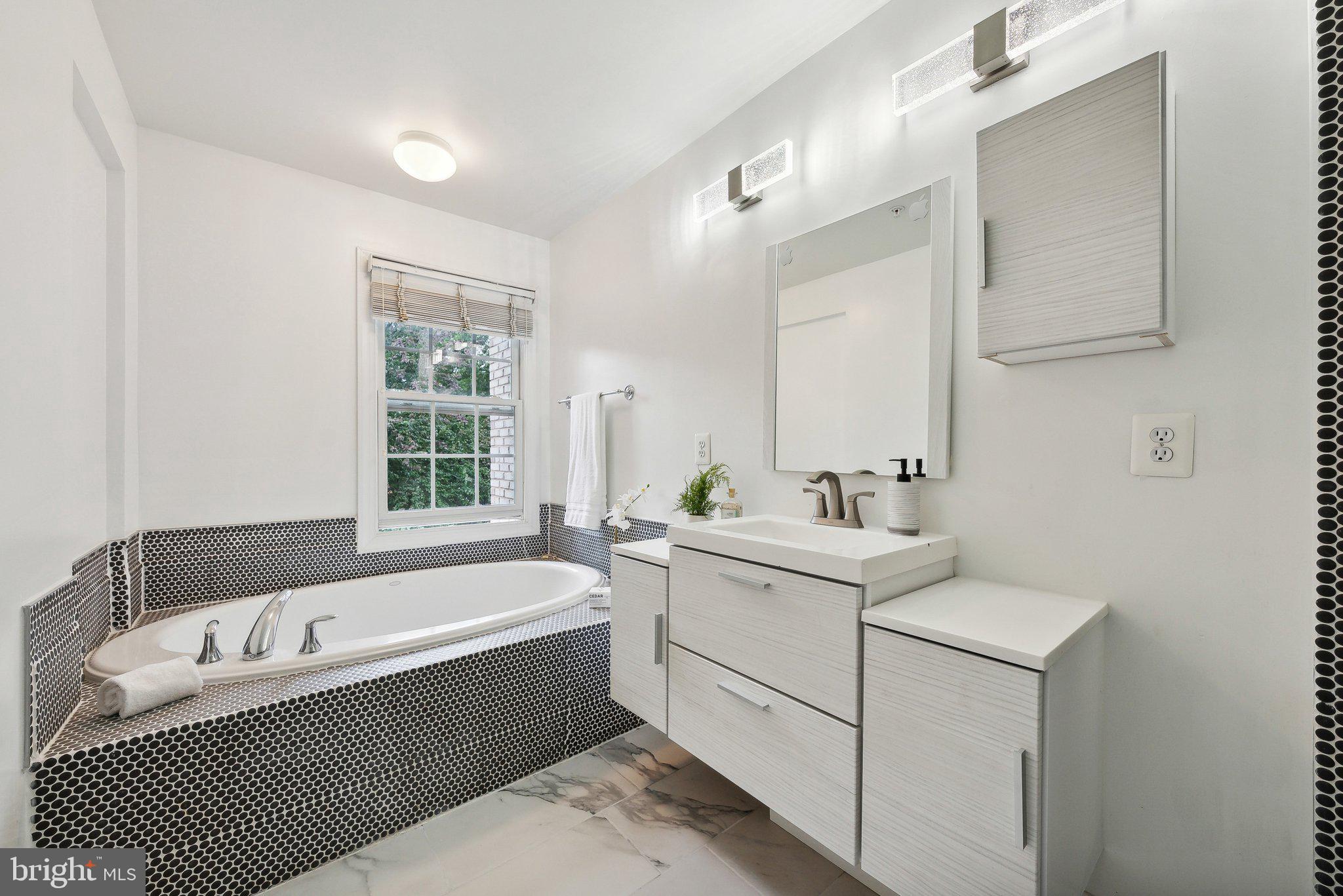 12007 Montrose Park Place Rockville, MD 20852 - Photo 20 of 31