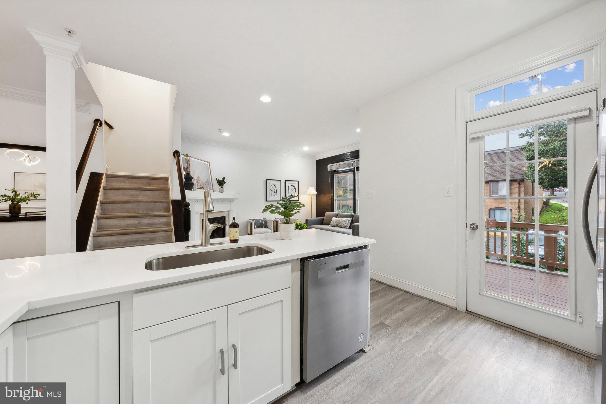 12007 Montrose Park Place Rockville, MD 20852 - Photo 9 of 31