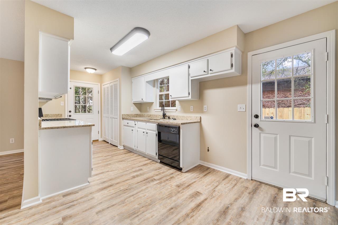 2608 Wagon Wheel Drive Mobile, AL 36695 - Photo 8 of 24