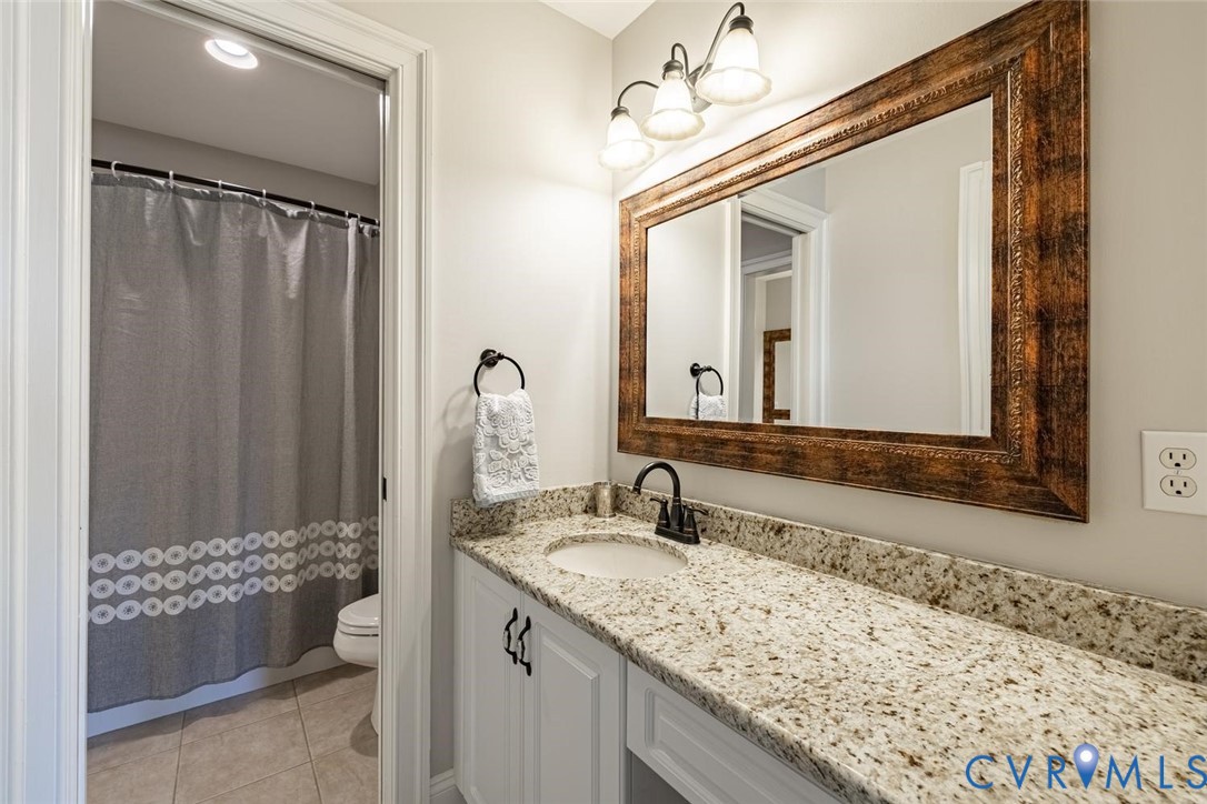 14469 Riverside Drive Ashland, VA 23005 - Photo 36 of 59 Vanity Area in Jack-Jill bath