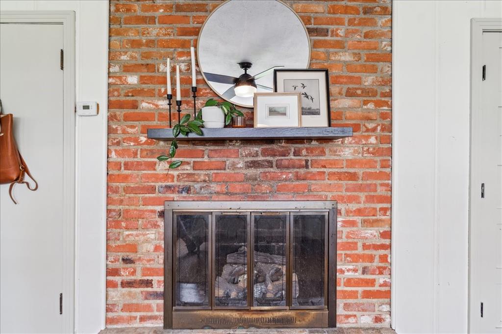 13347 Old China Spring Road China Spring, TX 76633 - Photo 19 of 38 a mirror with a glass door