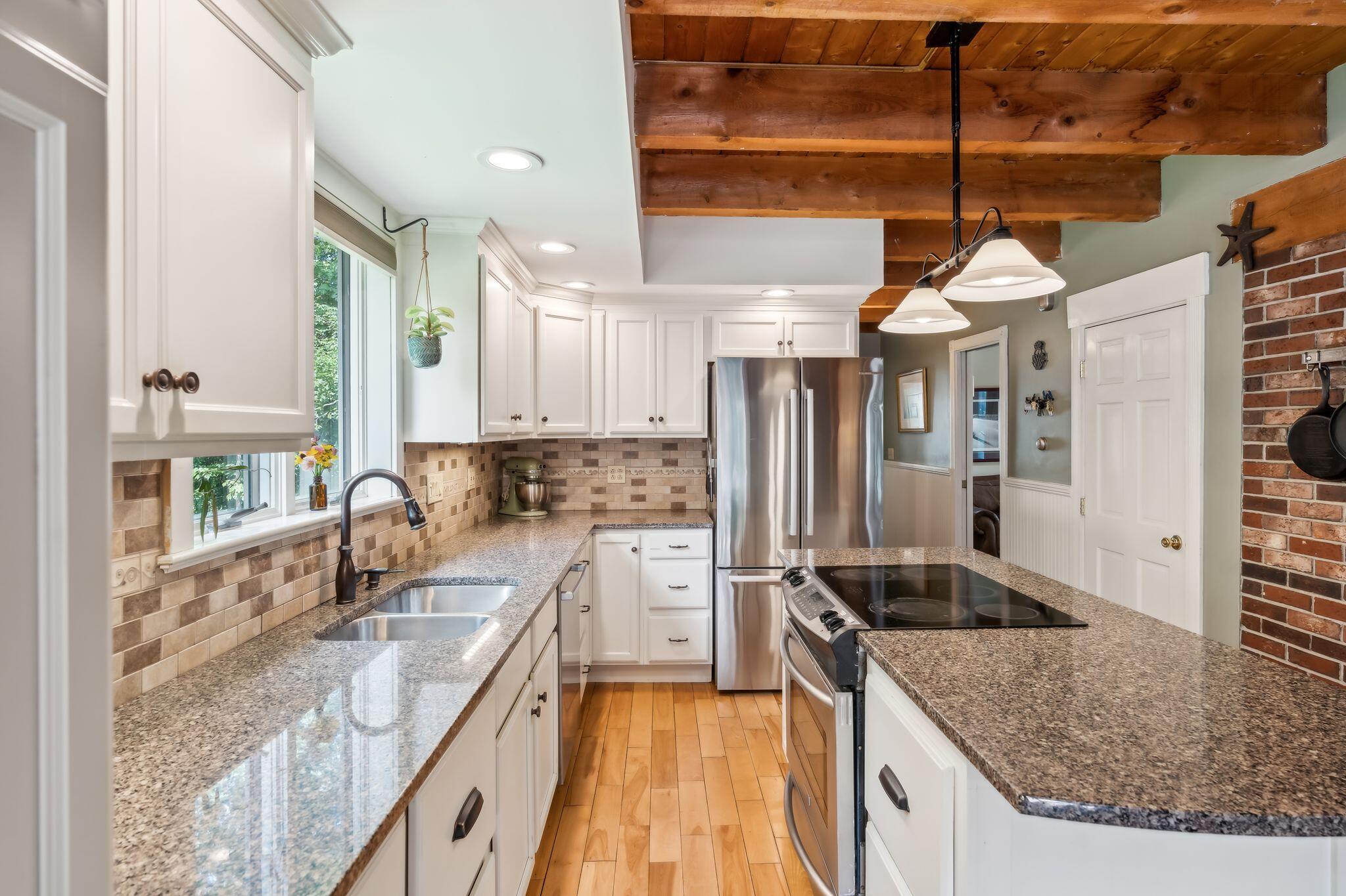 216 Center Road Gray, ME 04039 - Photo 16 of 63 Kitchen