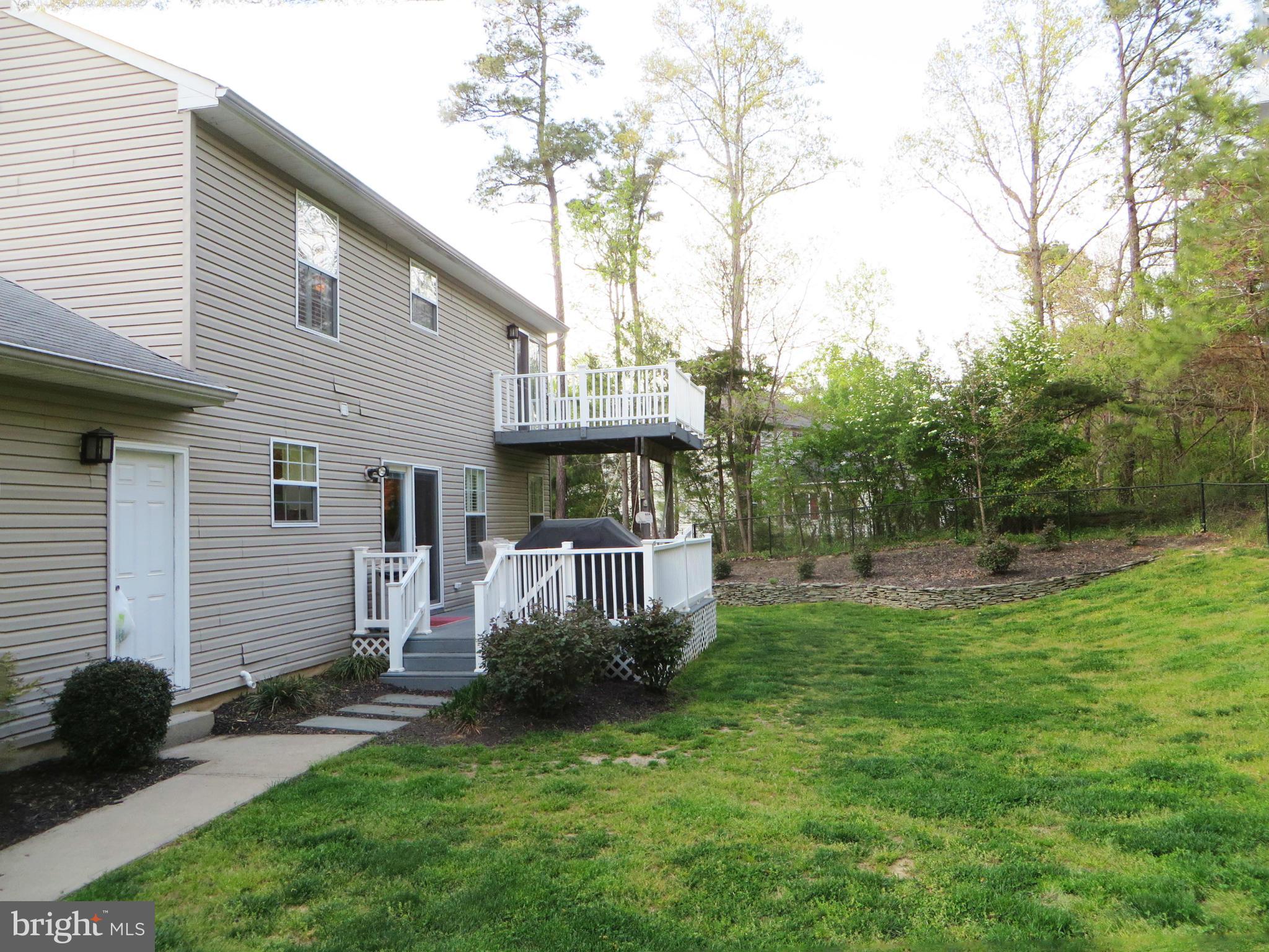 275 Hilltop Road Lusby, MD 20657 - Photo 23 of 30 Back yard