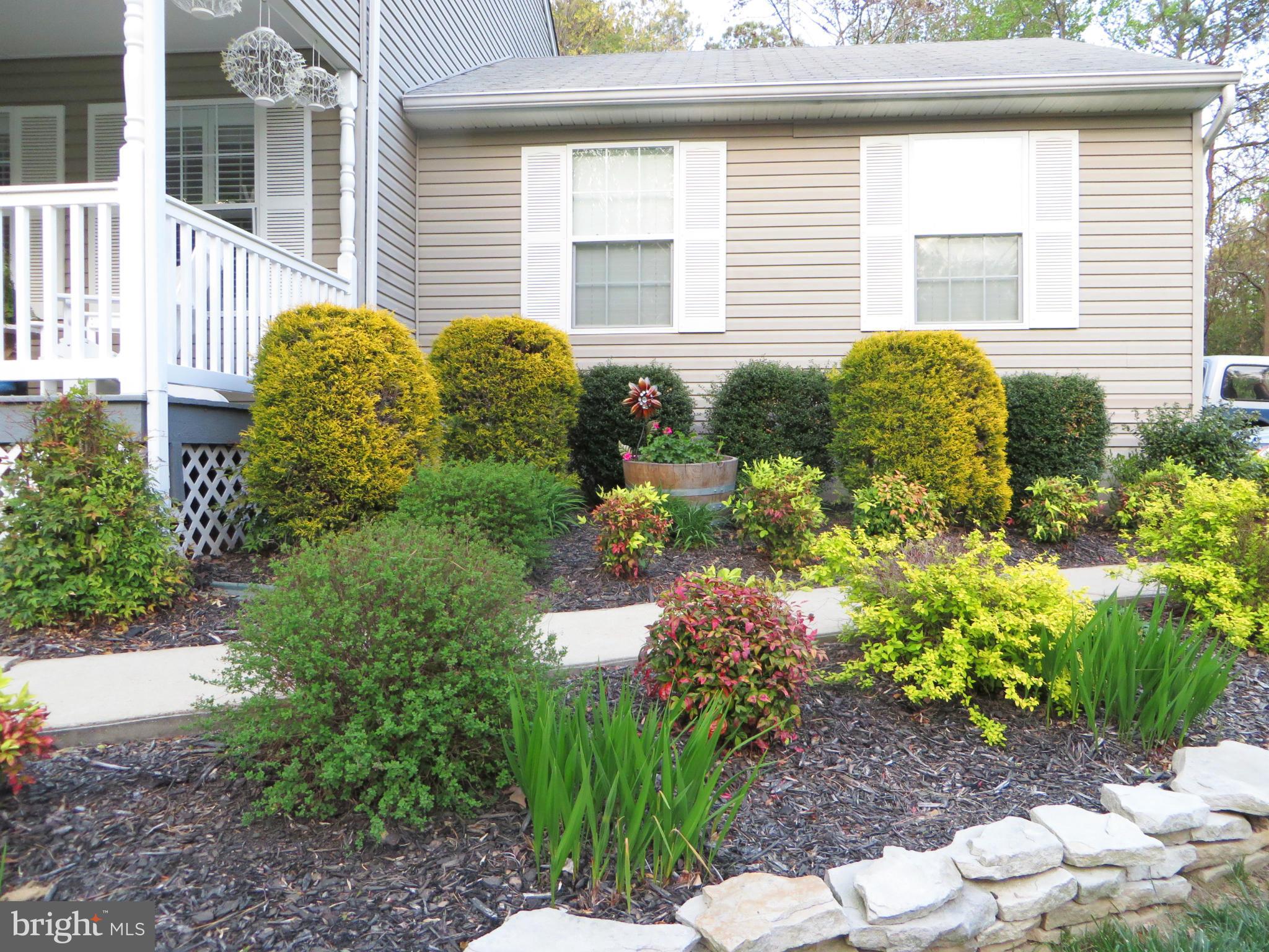 275 Hilltop Road Lusby, MD 20657 - Photo 29 of 30 So pretty in spring!