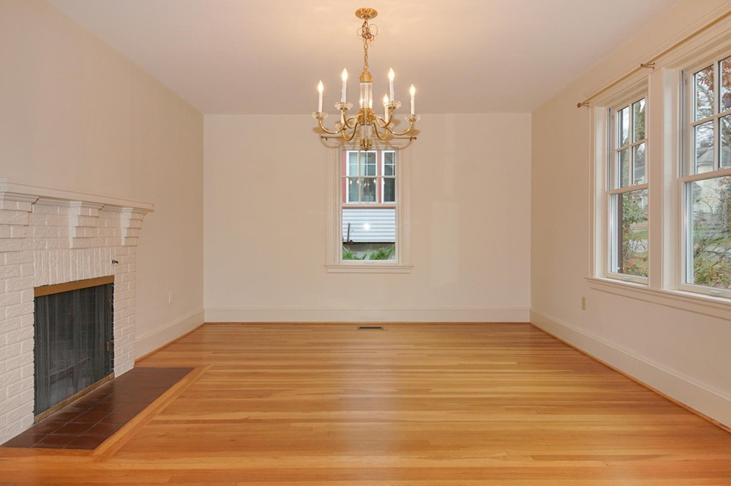 36 Lawton Road Needham, MA 02492 - Photo 5 of 30