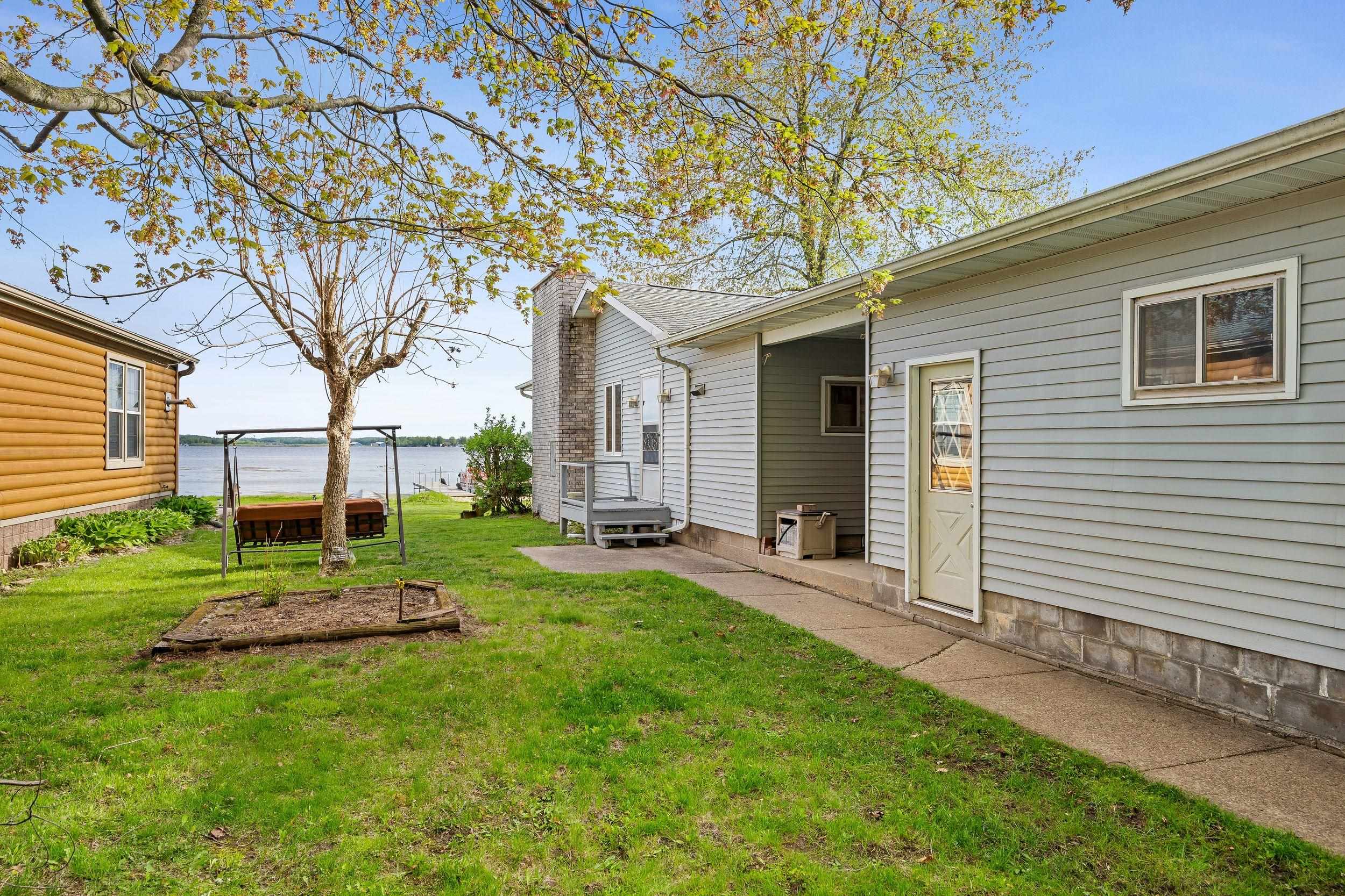 W6405 Webers Point Road Shawano, WI 54166 - Photo 5 of 30