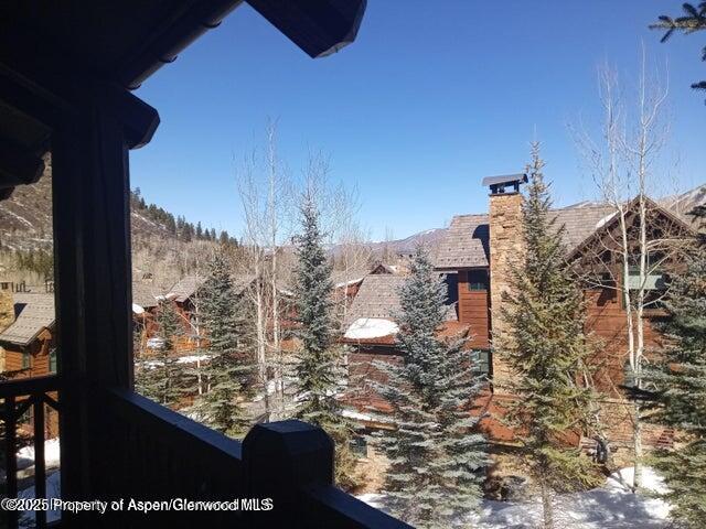 197 Prospector Road, Unit 2412 SUMMER INTEREST #10 Aspen, CO 81611 - Photo 24 of 25 Deck view