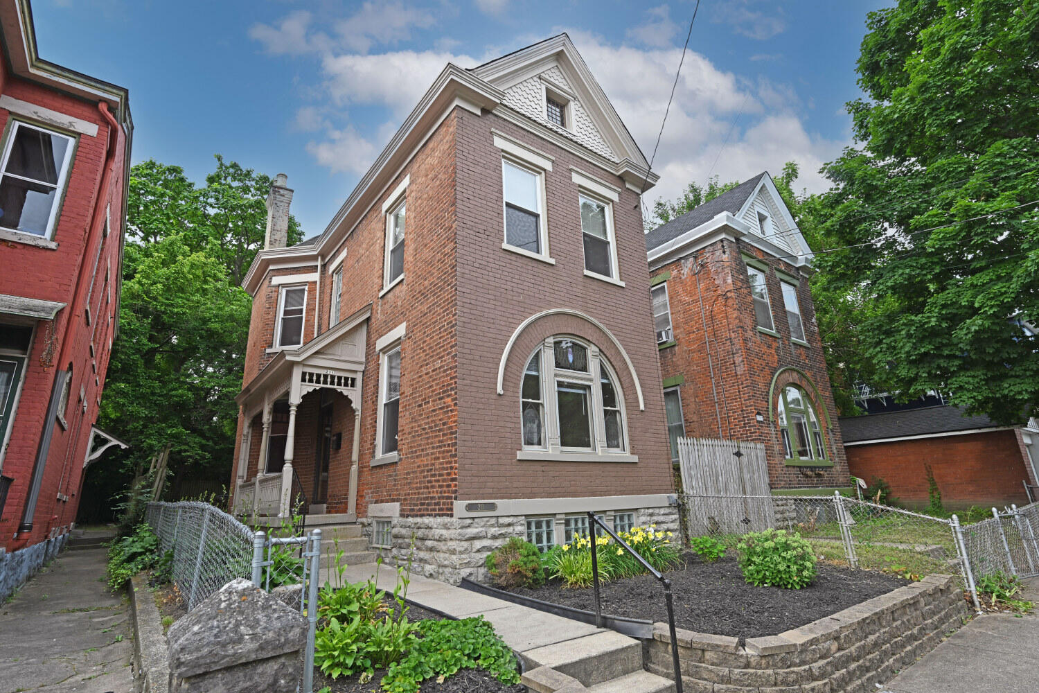 211 East 18th Street Covington, KY 41014 - Photo 1 of 35 211e18th_1