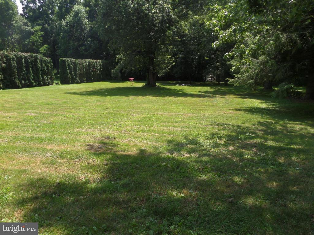 148 Fairview Road Manheim, PA 17545 - Photo 3 of 25