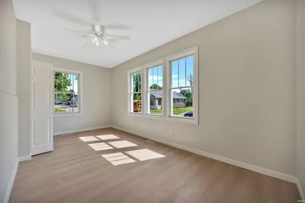 $180,000 | 1659 South Evans Avenue, Evansville, IN 47713