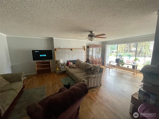 $379,900 | 845 North Devon Avenue, East Wenatchee, WA 98802