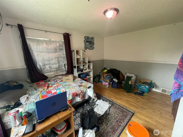 $379,900 | 845 North Devon Avenue, East Wenatchee, WA 98802