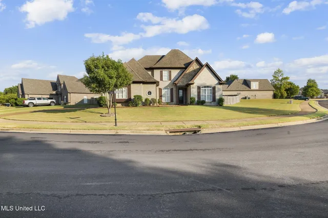 $394,900 | 2845 Ainsworth Lane, Southaven, MS 38672