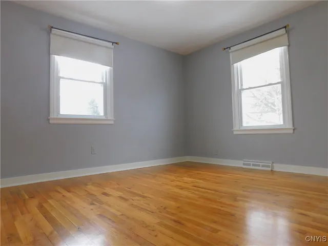 $194,900 | 517 Coolidge Road, Utica, NY 13502