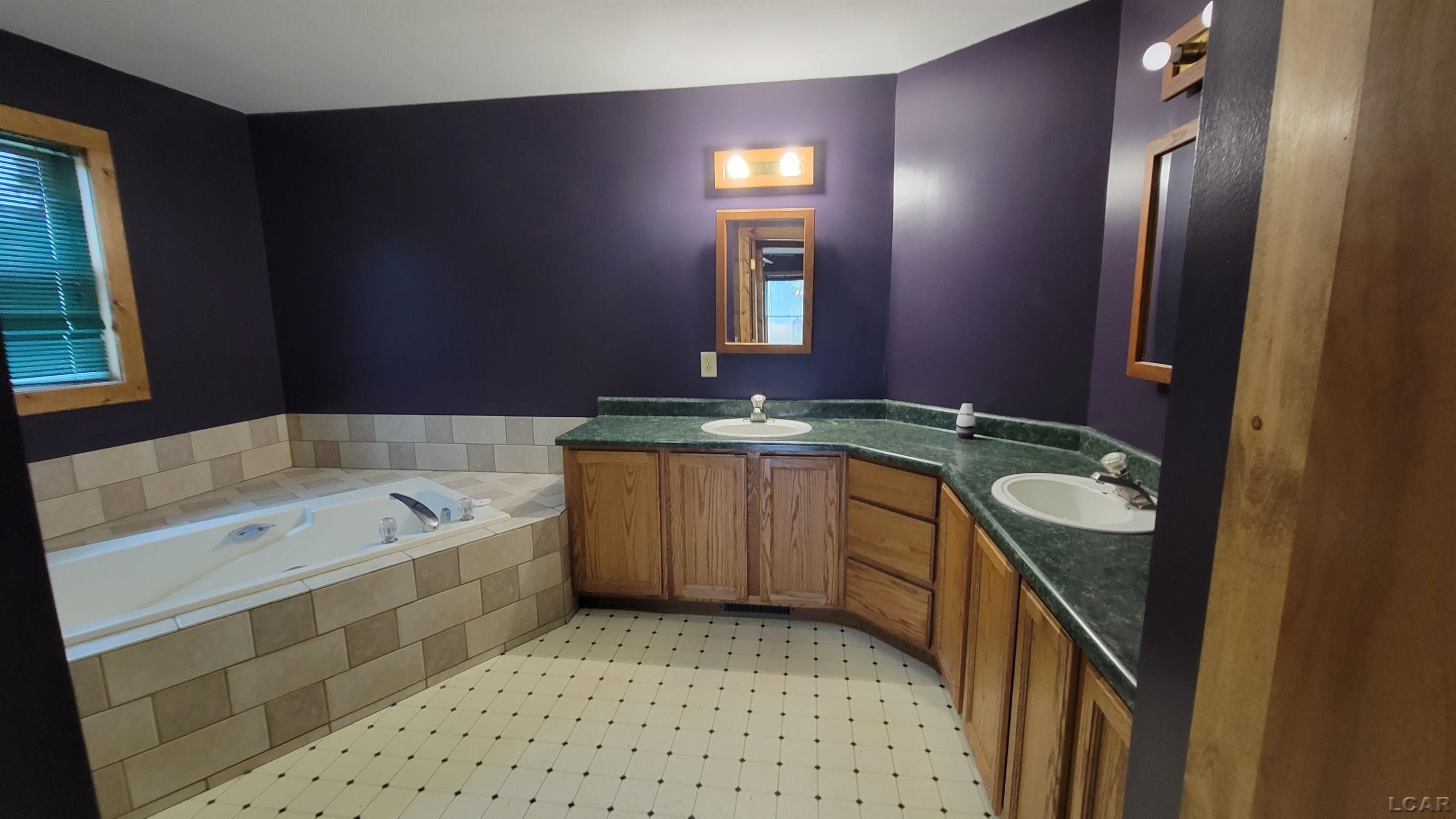 8580 Reading Road East Pittsford, MI 49271 - Photo 12 of 17