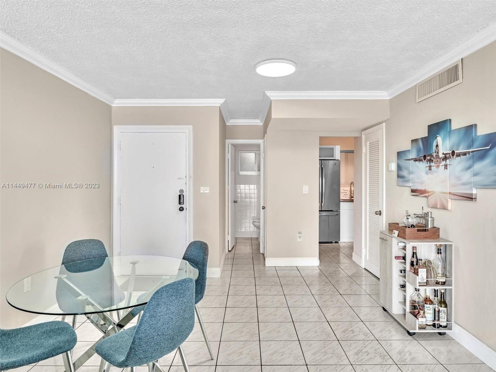 1345 Lincoln Road, Unit 706 Miami Beach, FL 33139 - Photo 11 of 36 Gallery Image 11