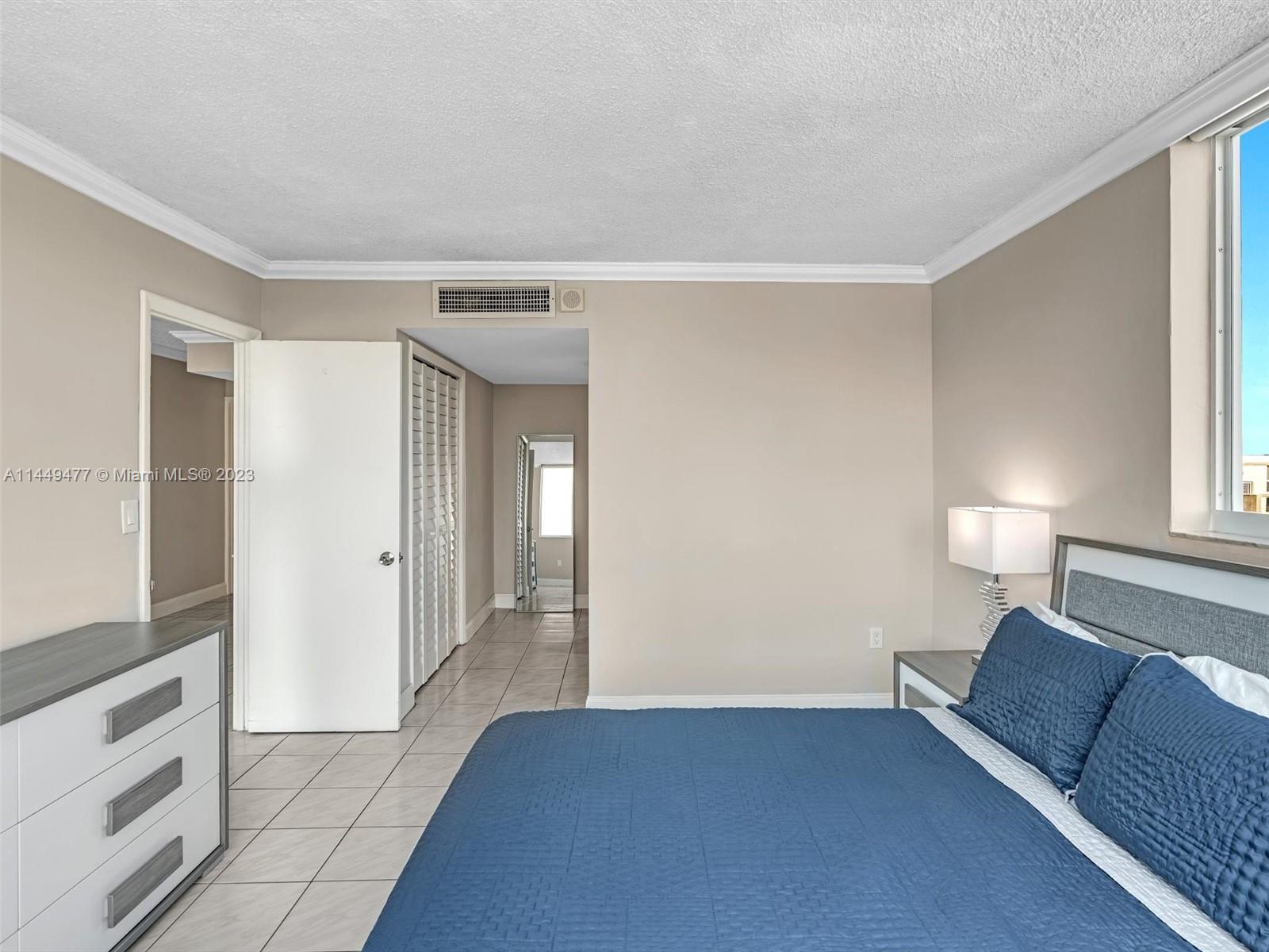 1345 Lincoln Road, Unit 706 Miami Beach, FL 33139 - Photo 17 of 36 Gallery Image 17